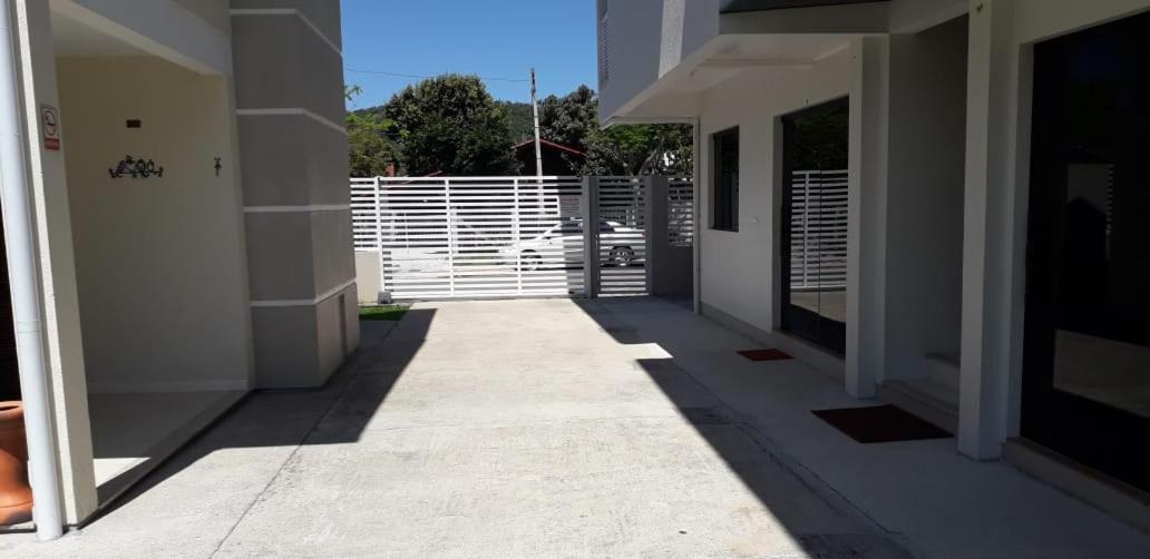 Residencial Franca Garopaba Apartment Bagian luar foto
